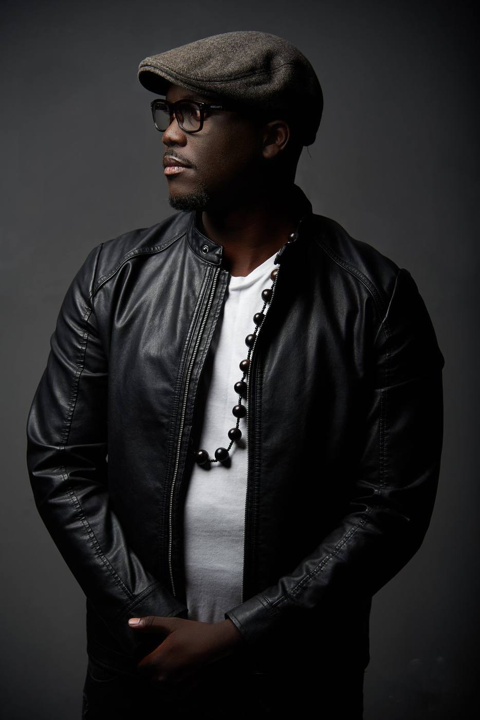Studio portrait photography by Artis Consilium